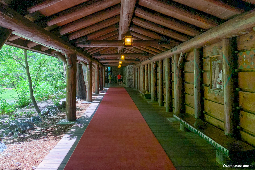 Red carpet entry to the Ahwahnee Hotel